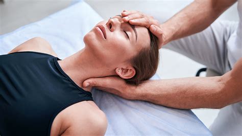 Is Physiotherapy Good for Neck Pain? PT Benefits for Neck Pain