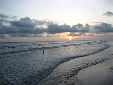 tourist resort: Cox’s Bazar – The Longest sea beach in the world