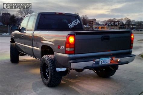 2001 Chevrolet Silverado 1500 Moto Metal Mo962 Rough Country | Custom Offsets