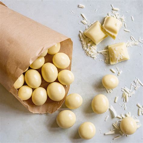 White Chocolate Macadamia Nuts – Macadamia Nut Hut