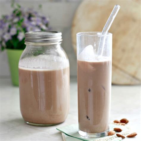 Chocolate Almond Milk Recipe - Yummy Mummy Kitchen