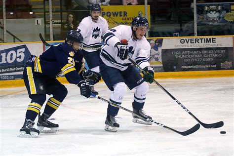 Thunderwolves hockey ranked 10th - TBNewsWatch.com