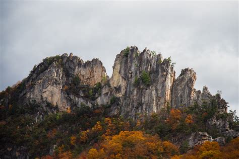 Discover Majestic Seneca Rocks, West Virginia