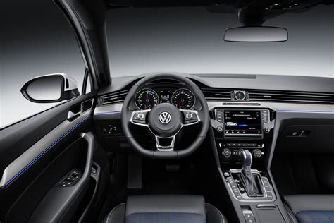 Volkswagen Passat GTE Interior Vw Passat, Volkswagen Passat Variant ...