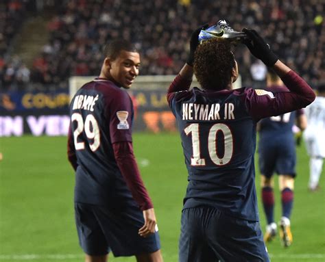 Watch: PSG’s Neymar lights up Dijon for four goals, booed during PK ...