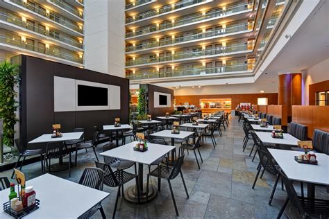 Embassy Suites Chicago Downtown Magnificent Mile en $161 ($̶2̶9̶3̶). Chicago Hoteles - KAYAK