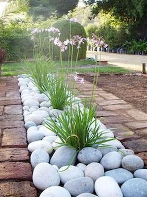 Genius Low Maintenance Rock Garden Design Ideas for Frontyard and Backyard (8) | Rock garden ...