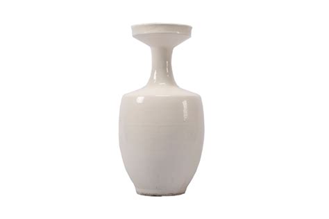 White Ceramic Vase-Large Opening – English Elm