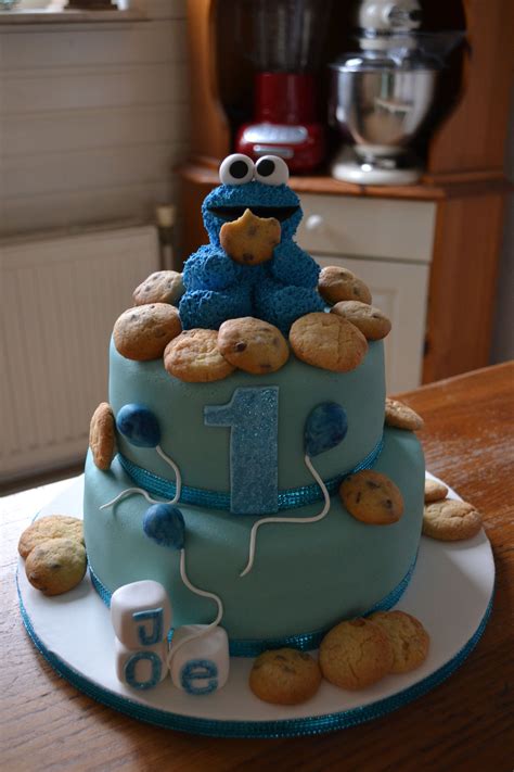 Cookie Monster Cake — Children's Birthday Cakes | Monster cake, Monster ...