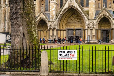 Houses of Parliament & Skip-the-Line Westminster Abbey Tour | Guided ...