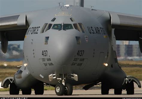 UAWire - Three military cargo planes from U.S., Canada and UK land in Ukraine