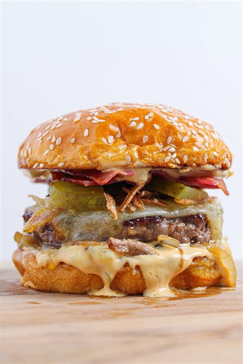 Fork & Twist's ULTIMATE Cheeseburgers - Fork and Twist