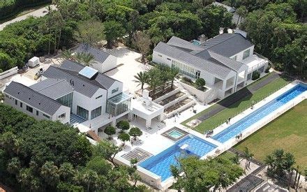 Tiger Wood's New $54 million Jupiter Island Home | Tiger woods house, Celebrity houses, House in ...