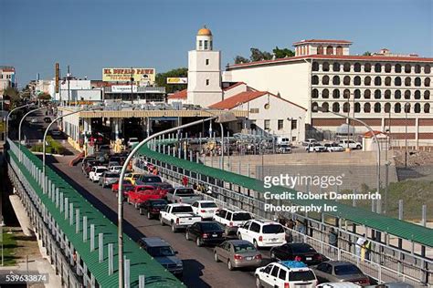 252 International Bridge Laredo Stock Photos, High-Res Pictures, and ...