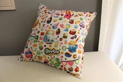 SunShine Sews...: Shopkins Pillow Cover
