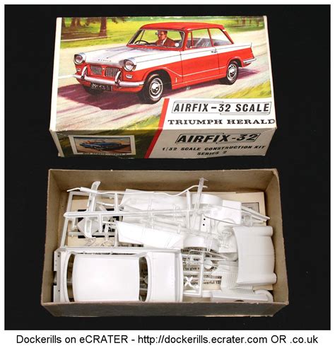 Vintage Airfix Triumph Herald Kit. Type 3 / Red Stripe Box Kit 1-32 ...