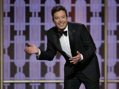 Golden Globes 2017: Watch Jimmy Fallon's Opening Teleprompter Disaster ...