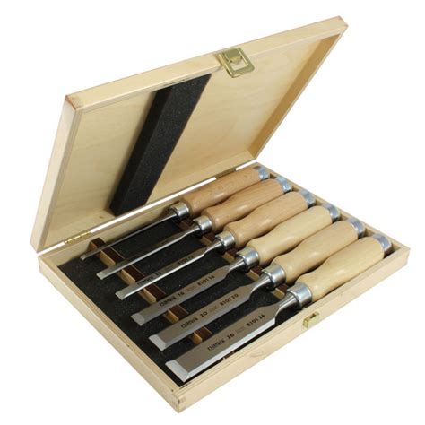 Set of bevel edge chisels in wooden box | NAREX BYSTŘICE s.r.o.