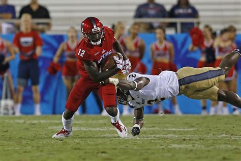 'Last Chance U' QB John Franklin III signs with Chicago