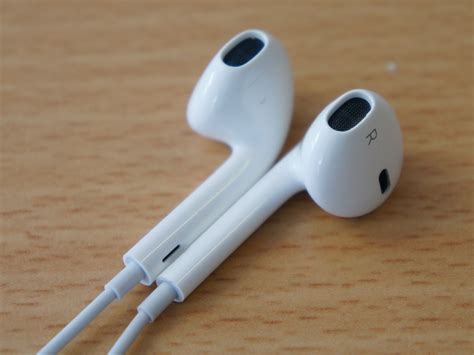 Apple EarPods review