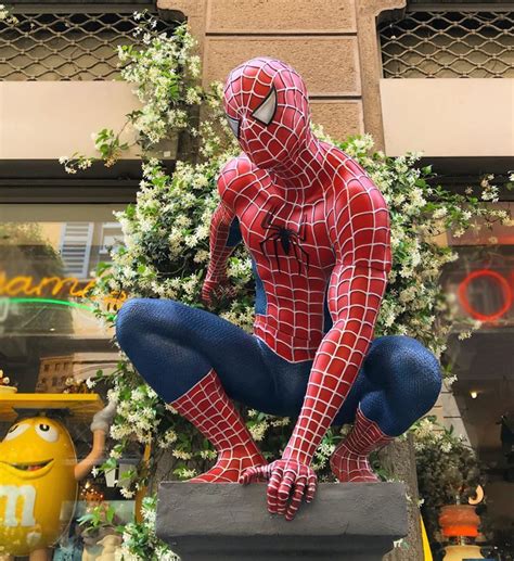 Spider man art | outdoor art decor |modern art statue