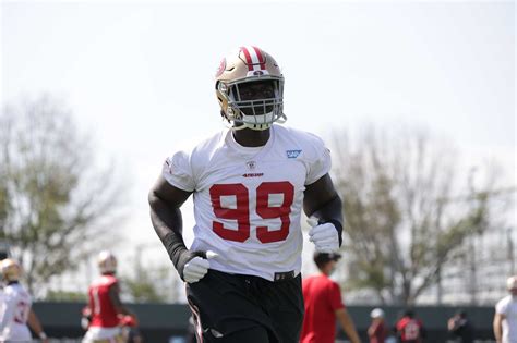 49ers: Clarity on Javon Kinlaw’s knee injury, Raheem Mostert’s altered timeline