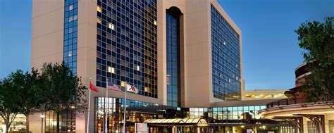 Hotels new Chattanooga Aquarium | Chattanooga Marriott Downtown