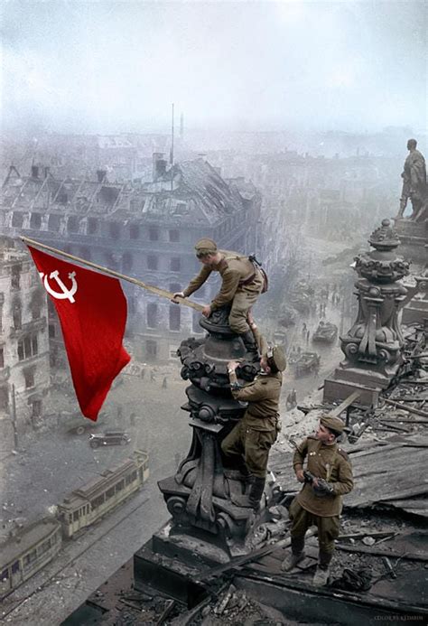 The Story Behind the Iconic Flag Over Reichstag Photo From World War II | by Prateek Dasgupta ...