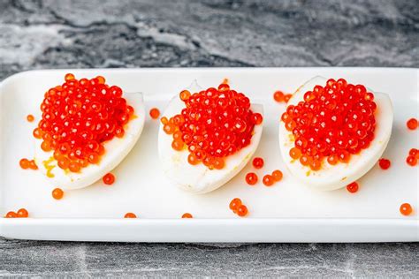 Egg and red caviar appetizer - Creative Commons Bilder