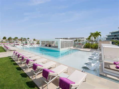 W Dubai The Palm pool day: Cool hotel launches new pool day deal