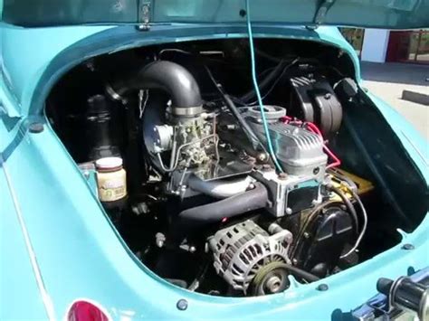 Sound of Renault 4CV's Engine - YouTube