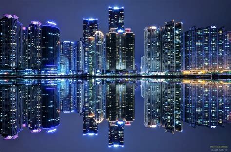 20 World's Most Beautiful Cities At Night | FREEYORK
