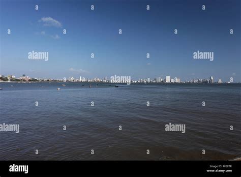 Skyline from Marine Drive, Mumbai, Maharashtra, India Stock Photo - Alamy