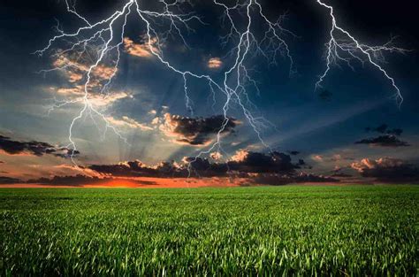 🔥 [77+] Thunderstorm Desktop Wallpapers | WallpaperSafari