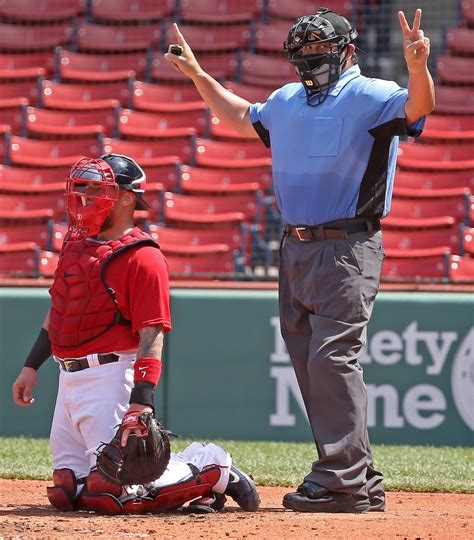 Red Sox notebook: Jason Varitek impresses as umpire of intrasquad game