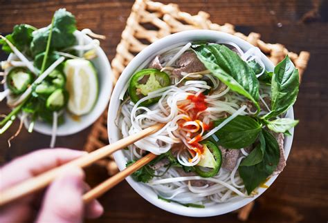 Cucina Vietnamita: 20 piatti tipici vietnamiti da non perdere | momomdo Discover