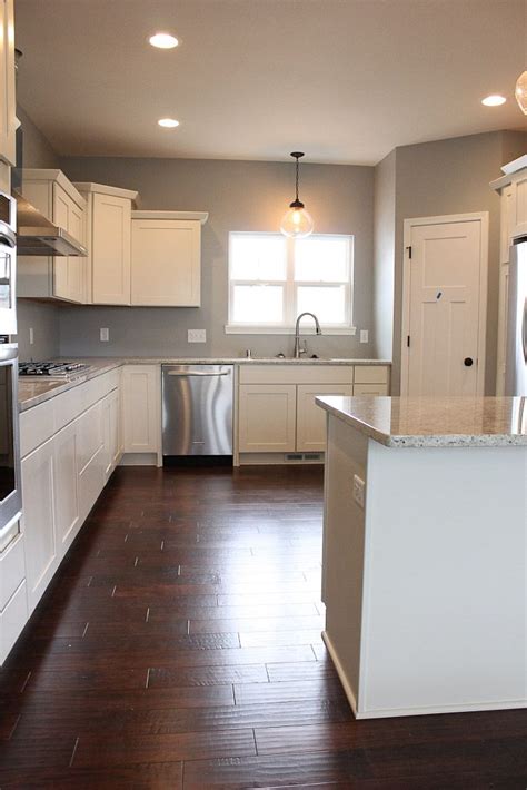 10+ White Kitchen Cabinets With Gray Walls