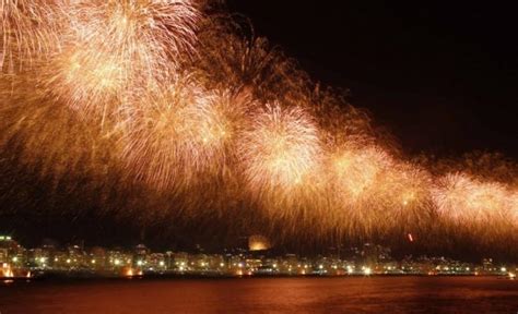 New Year Celebrations in Pictures: Spectacular Fireworks Light up World ...