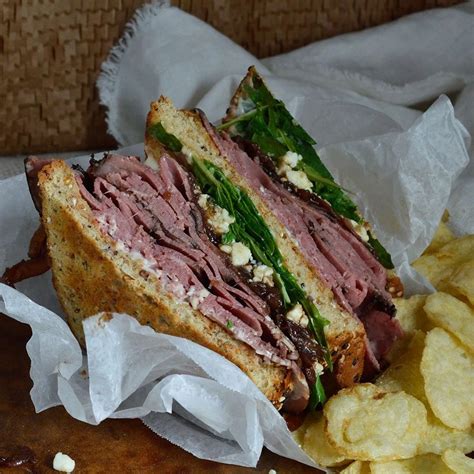 Deli Style Roast Beef Sandwich - WonkyWonderful