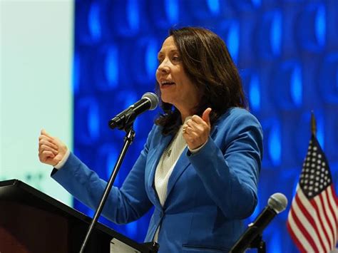 U.S. Senator Maria Cantwell addresses the Washington State Democrats ...