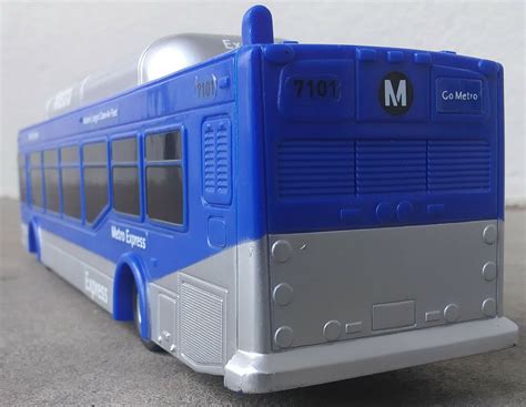 1/50 Scale NABI Transit Bus Los Angeles Metro Express model bus LA Metro bus - Buses & Taxi Cabs