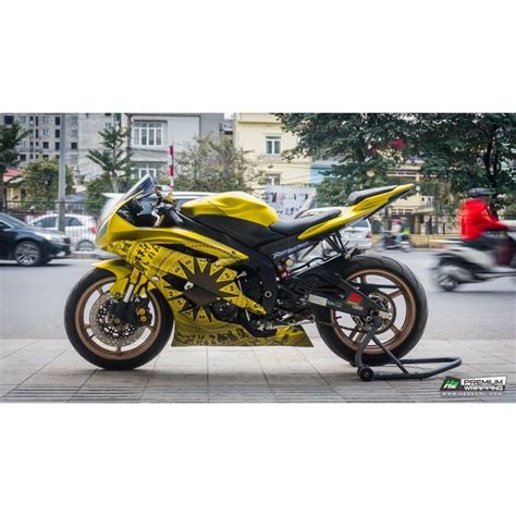 Pin by Yiyiru Pun on Custom paint ideas | Yamaha yzf r6, Yamaha, Bike