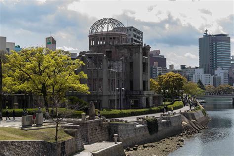 Remembering lives lost at Hiroshima and Nagasaki | Quakers in Britain