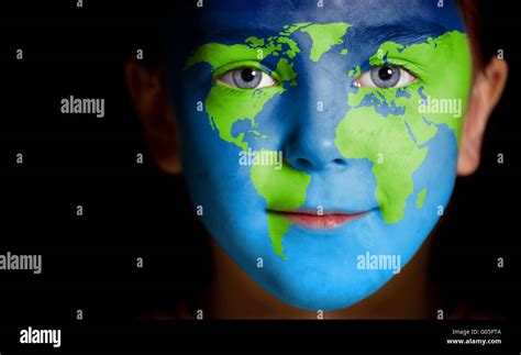 Face paint world map hi-res stock photography and images - Alamy