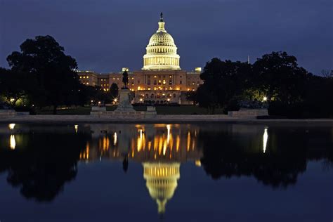 Capitol Building in Washington DC: Tours & Visiting Tips