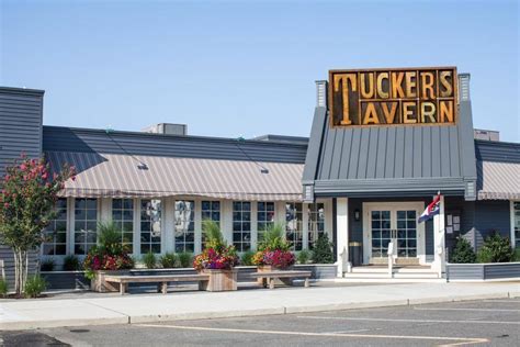Best Restaurants in Long Beach Island, Tuckers Restaurant
