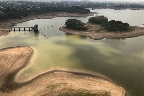 IN PHOTOS: La Mesa Dam slowly drying up amid El Niño | ABS-CBN News