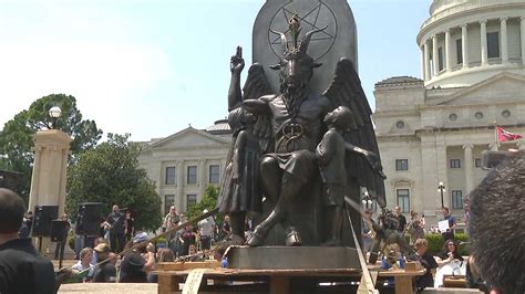 Satanic Temple statue unveiled at Arkansas State Capitol – Sound Books