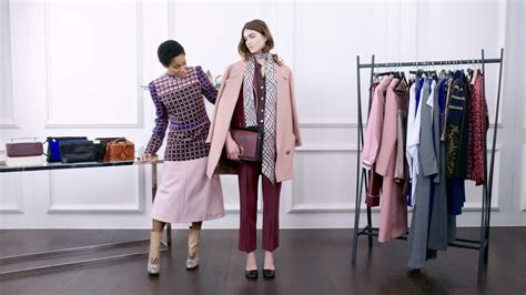 How To Wear Color: Fall’s Must-Have Styling Tips | NET-A-PORTER - YouTube