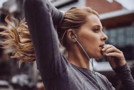 Why the Best Workout Earbuds Are Wired and Wireless - Boxletes